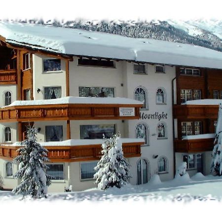 Moonlight Hotel Saas-Grund Bagian luar foto