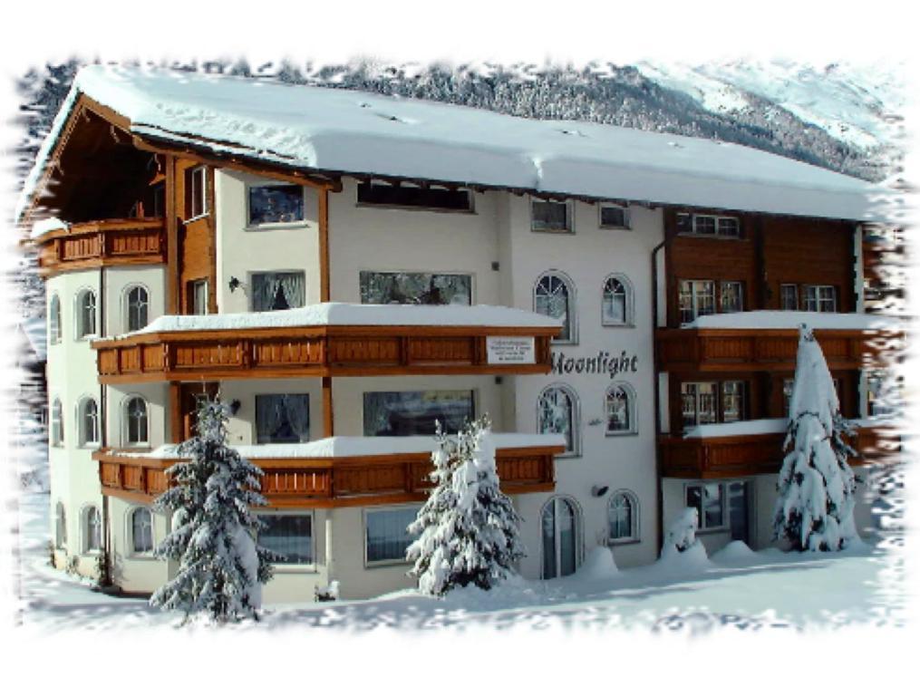 Moonlight Hotel Saas-Grund Bagian luar foto